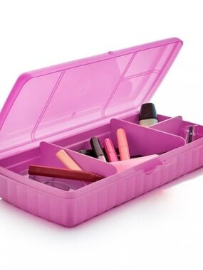 TupperwareLunch 'N Things
Bento Box Pink/Purple Radish color